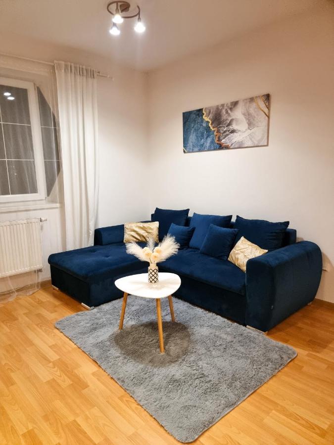 Modern & Cozy Apartment Near Hockey & Football Arena Братислава Экстерьер фото